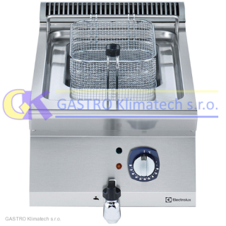 Elektrická fritéza Electrolux E7FRED1B00